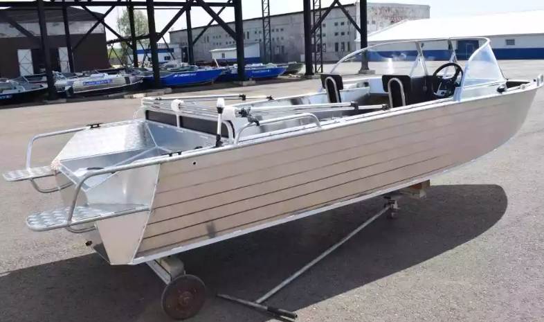 Алюминиевый катер WYATBOAT-550 DCM в Сыктывкаре