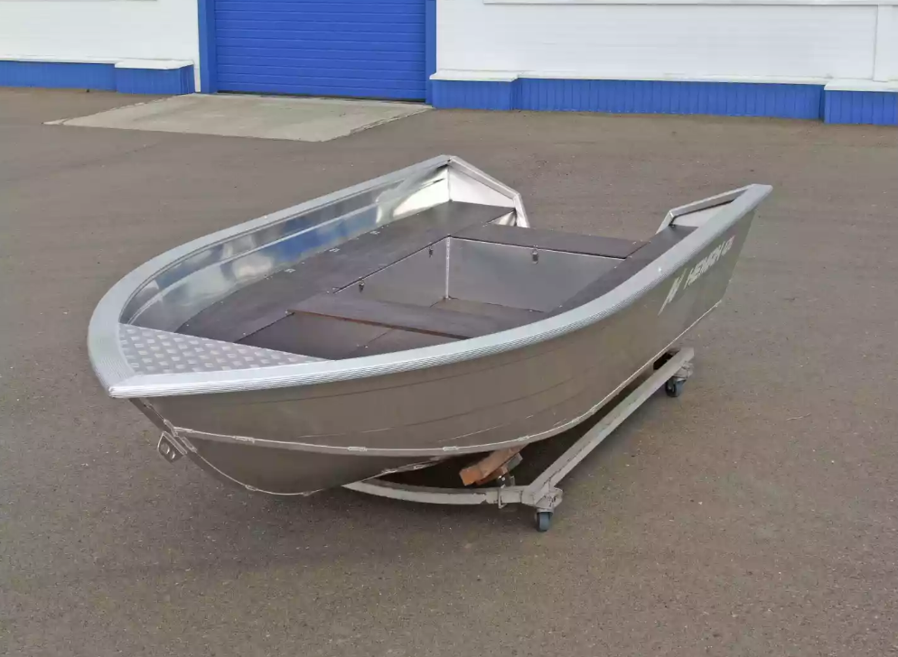 Алюминиевая лодка  Неман-420 в Сыктывкаре