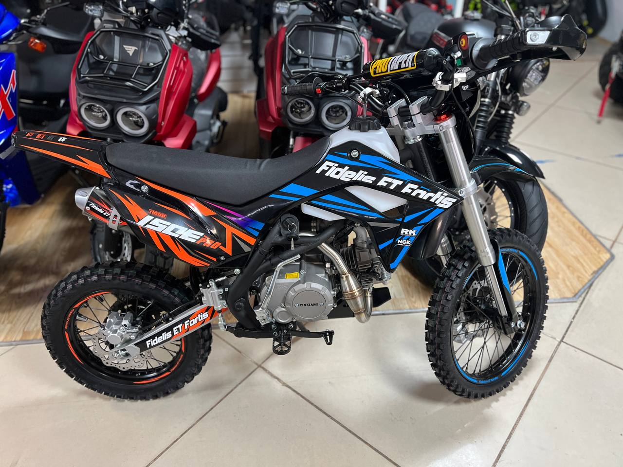 Мотоцикл (питбайк) PROMAX FIDET (ФАЙДЕТ) 190E PRO 17/14 в Сыктывкаре