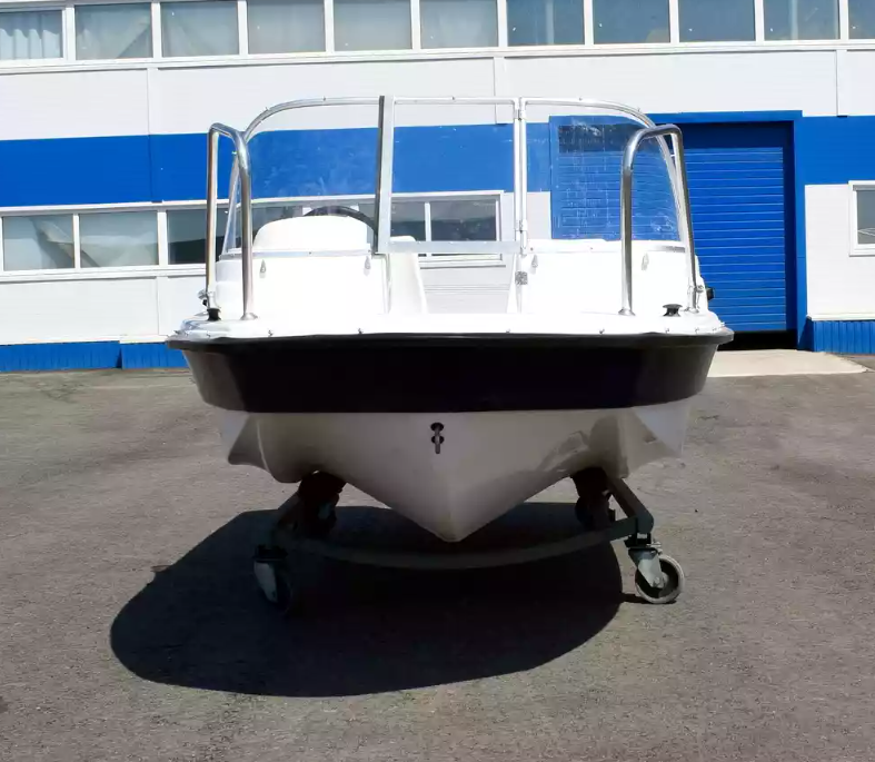 Стеклопластиковый катер Wyatboat-430 DC (тримаран) в Сыктывкаре