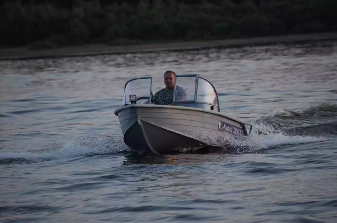 Алюминиевый катер Wyatboat-390 DCM в Сыктывкаре