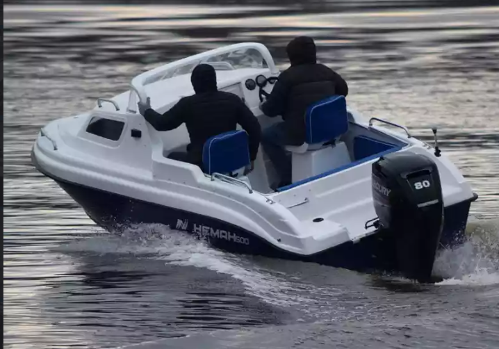 Комбинированный катер Neman-500 с каютой в Сыктывкаре