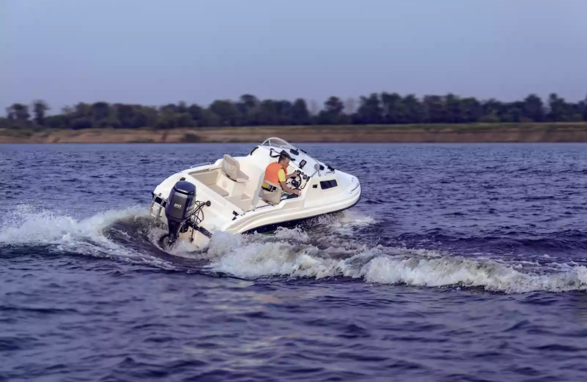 Стеклопластиковый катер Neman-500 в Сыктывкаре