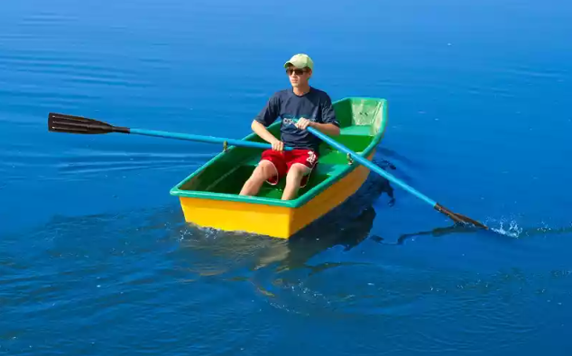 Стеклопластиковая лодка Малютка в Сыктывкаре