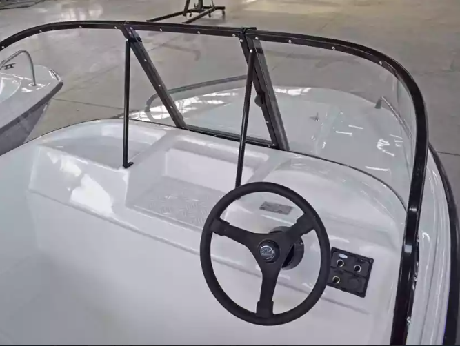 Комбинированный катер Wyatboat-430 M в Сыктывкаре