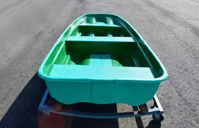 Стеклопластиковая лодка Старт (тримаран) в Сыктывкаре