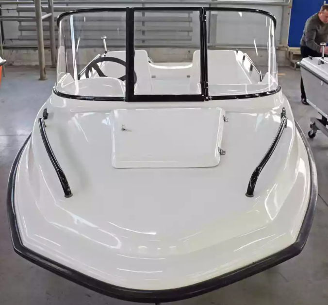 Комбинированный катер Wyatboat-430 M в Сыктывкаре