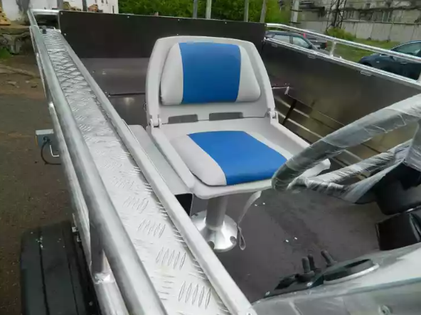 Алюминиевый катер Wyatboat-490 C в Сыктывкаре
