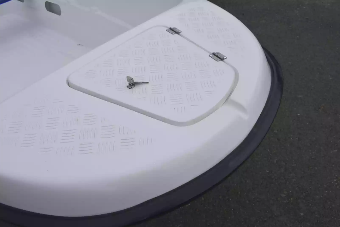 Стеклопластиковая лодка Пингвин New (тримаран) в Сыктывкаре