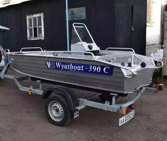 Алюминиевый катер Wyatboat-390 C в Сыктывкаре