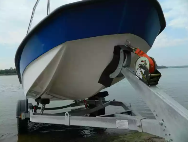 Стеклопластиковый катер Wyatboat-430 DCM (тримаран) в Сыктывкаре