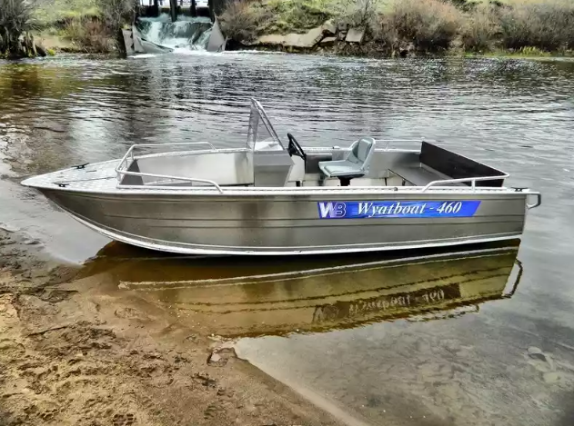 Алюминиевый катер Wyatboat-460 C в Сыктывкаре