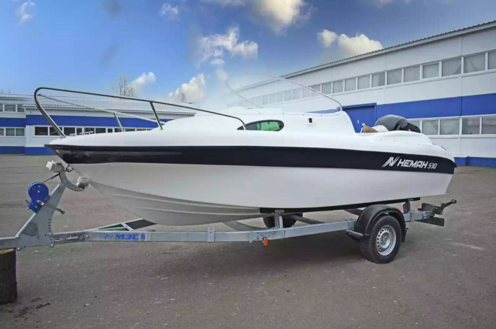 Стеклопластиковый катер Neman-530 с каютой в Сыктывкаре