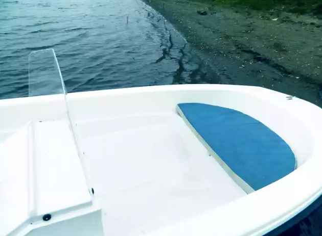 Стеклопластиковый катер Тримаран Wyatboat 430 C в Сыктывкаре