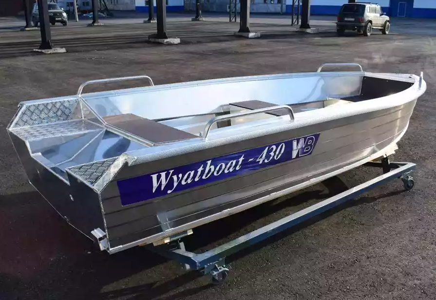 Алюминиевая лодка  Wyatboat-430 Р в Сыктывкаре