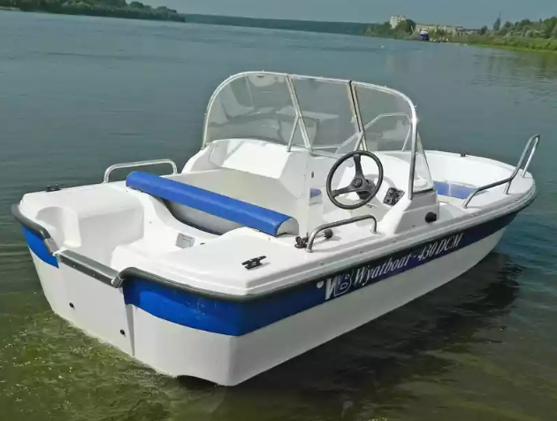 Стеклопластиковый катер Wyatboat-430 DCM (тримаран) в Сыктывкаре