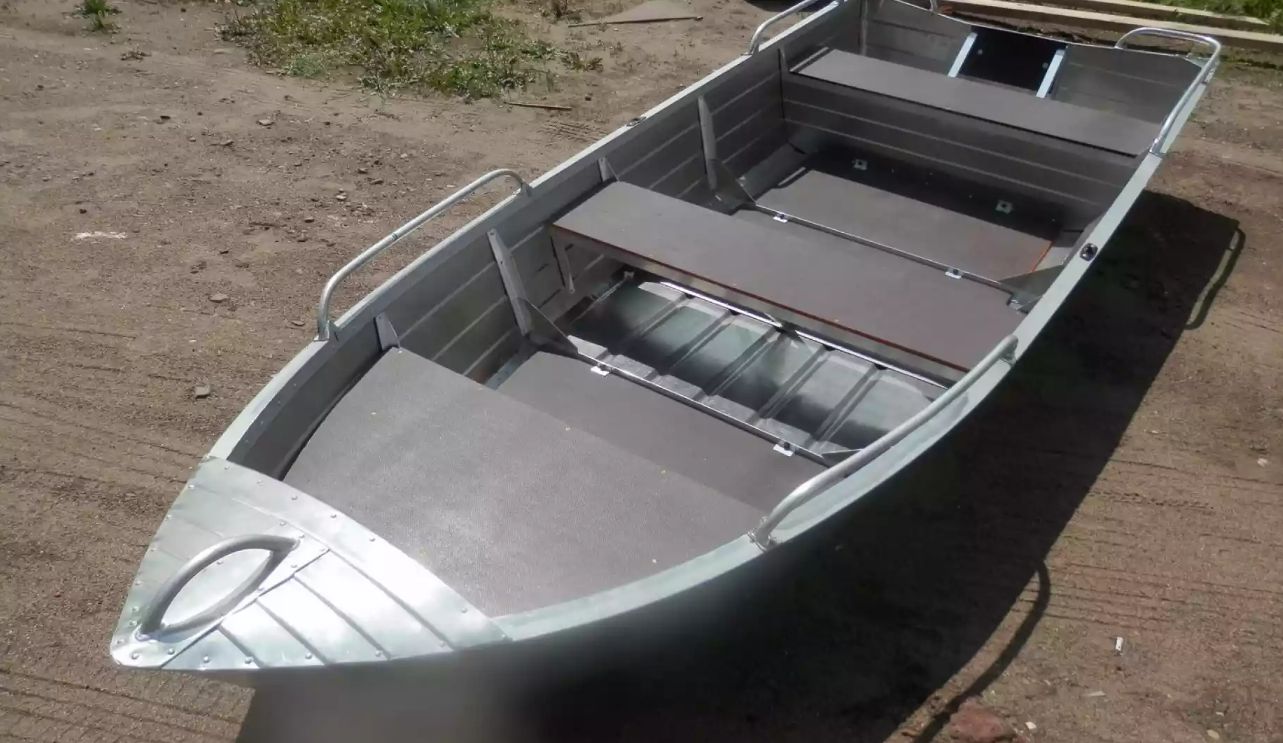 Алюминиевая лодка Вятка-Профи 32 в Сыктывкаре