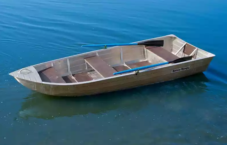 Алюминиевая лодка Вятка-Профи 32 в Сыктывкаре