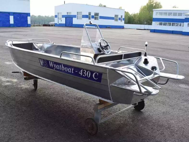 Алюминиевый катер Wyatboat-430 C в Сыктывкаре