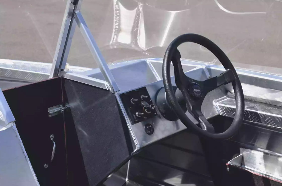 Алюминиевая лодка Wyatboat-390 DCM в Сыктывкаре