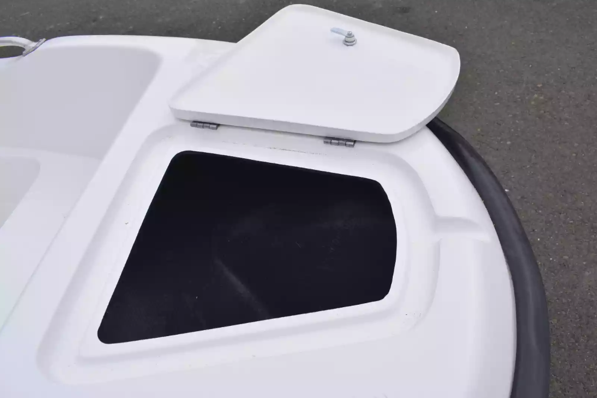 Стеклопластиковая лодка Пингвин New (тримаран) в Сыктывкаре