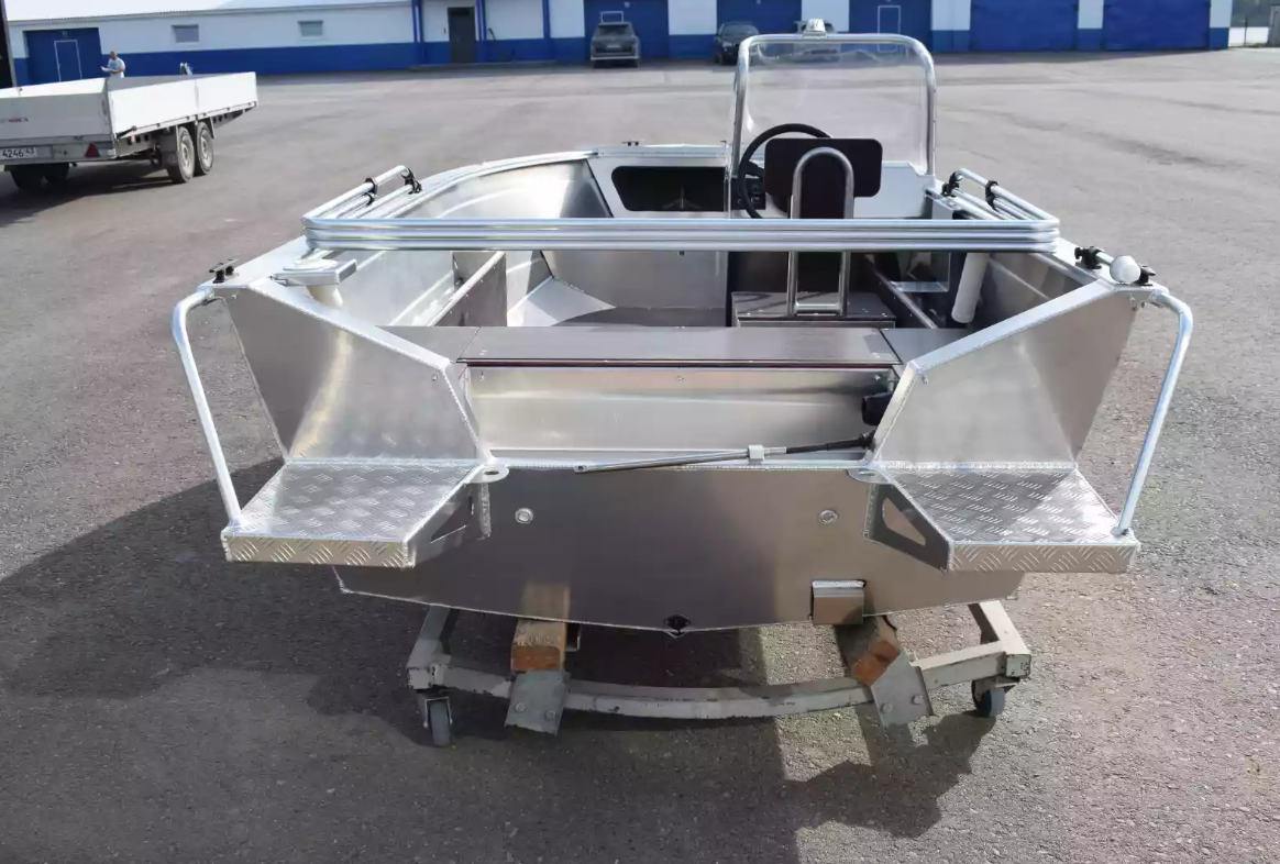 Алюминиевый катер Неман-400 С в Сыктывкаре