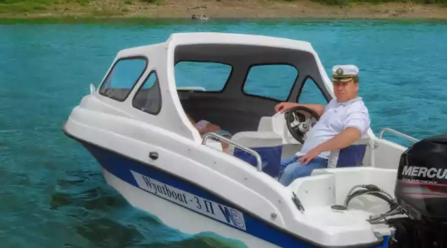 Стеклопластиковый катер Wyatboat-3 П (полурубка) в Сыктывкаре