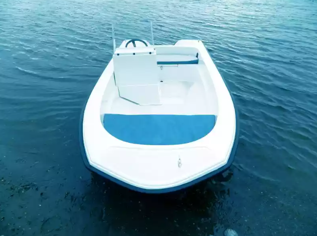 Стеклопластиковый катер Тримаран Wyatboat 430 C в Сыктывкаре