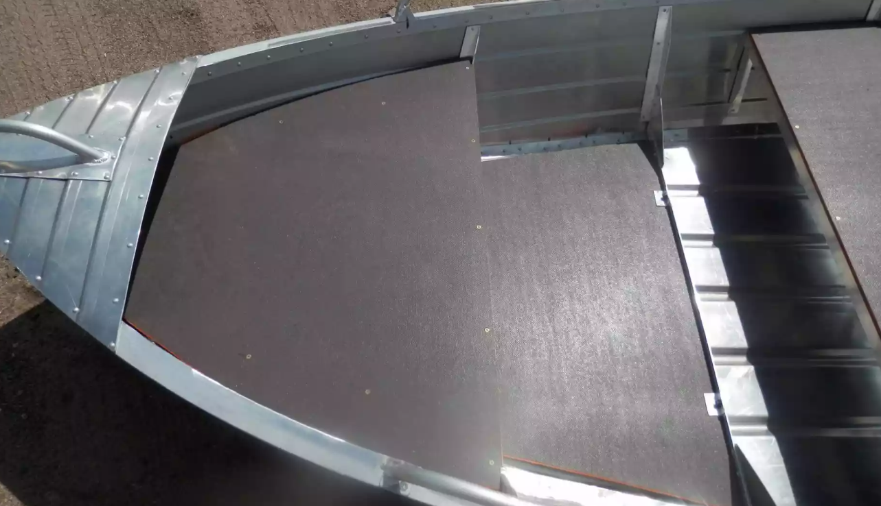 Алюминиевая лодка Вятка-Профи 32 в Сыктывкаре