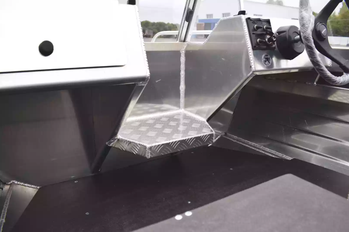 Алюминиевый катер Neman-400 PRO в Сыктывкаре