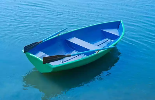 Стеклопластиковая лодка Дельфин в Сыктывкаре