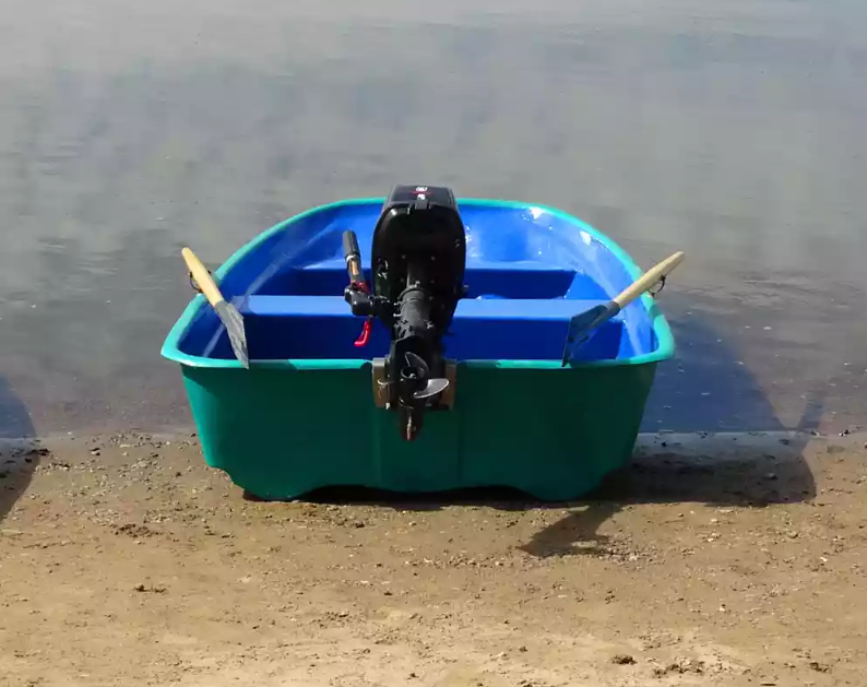 Стеклопластиковая лодка Старт (тримаран) в Сыктывкаре