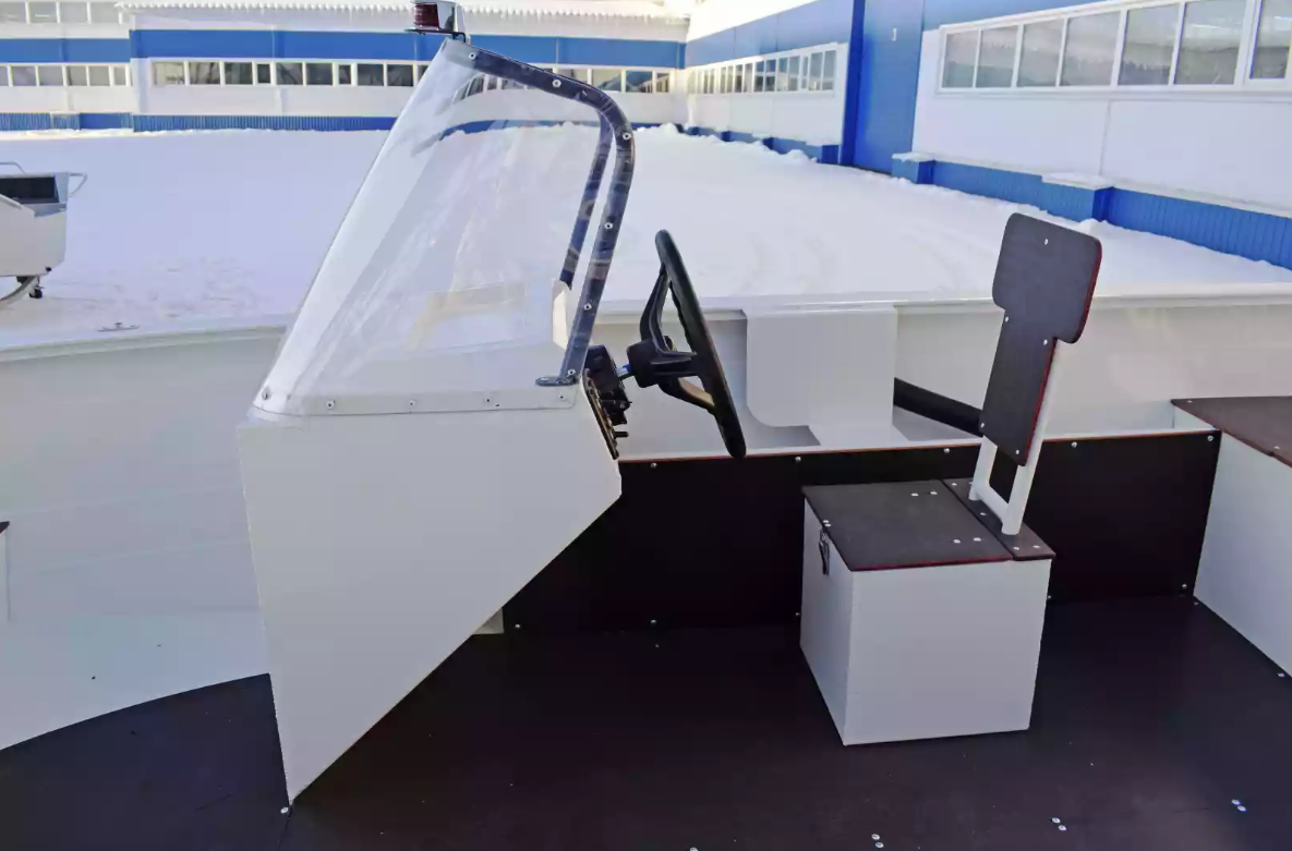 Алюминиевый катер Неман-400 С в Сыктывкаре