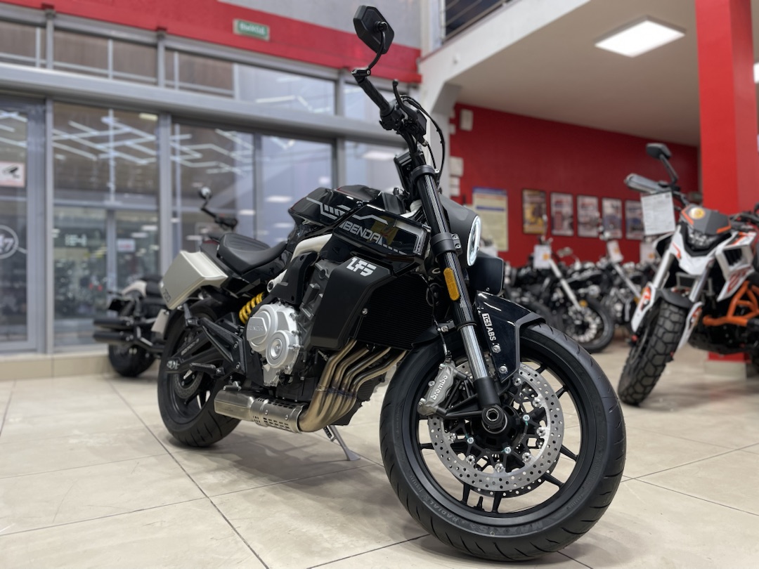 Мотоцикл Benda LFS 700 в Сыктывкаре