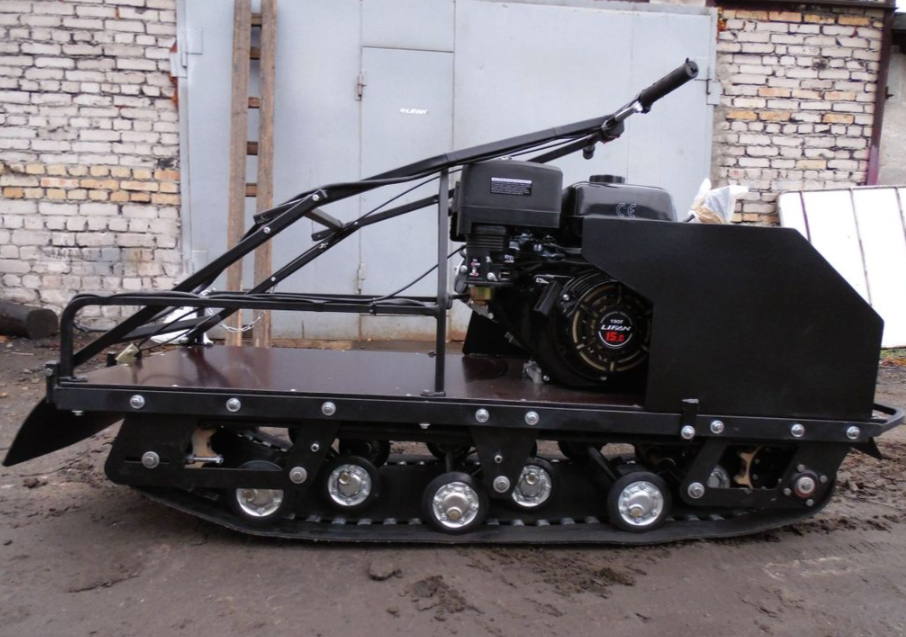 Мотобуксировщик AhtaR Зима 15 л/с с вариатором в Сыктывкаре