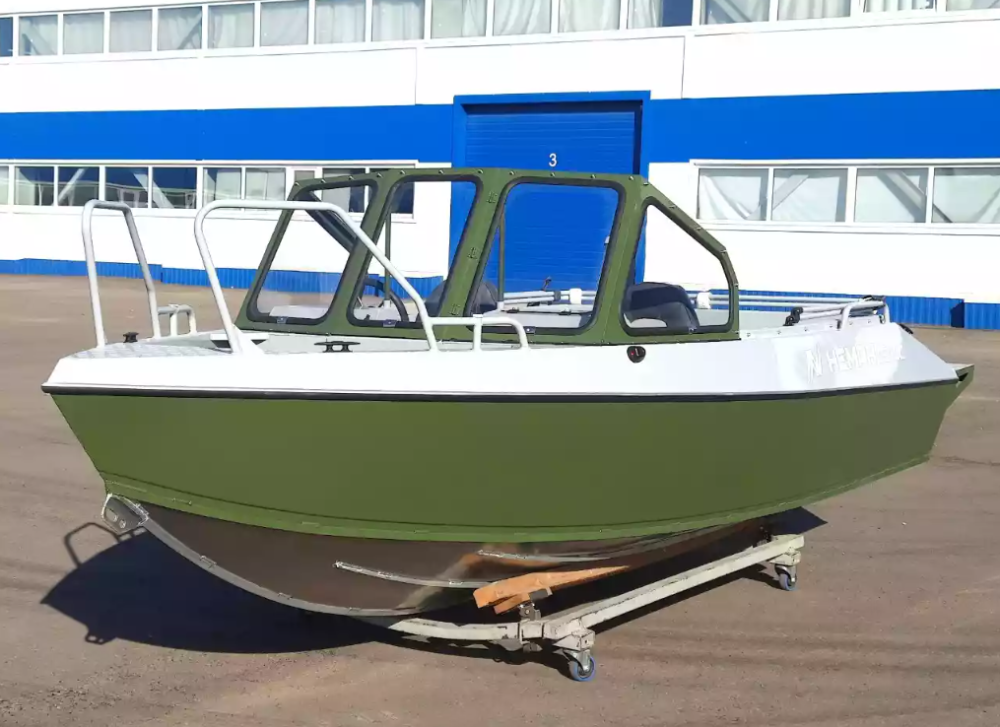 Алюминиевый катер Неман-550 DC Pro в Сыктывкаре