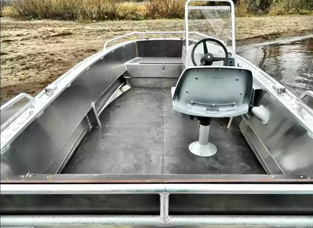 Алюминиевый катер Wyatboat-460 C в Сыктывкаре