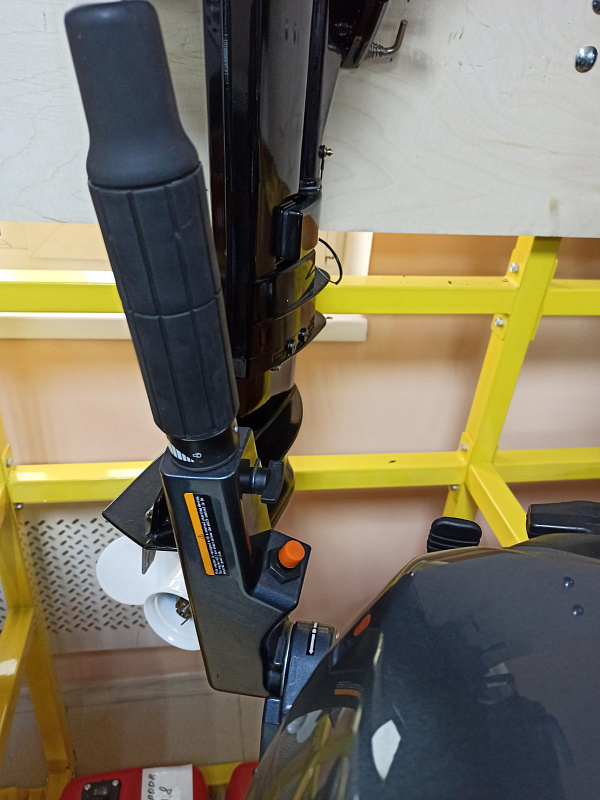 Лодочный мотор BREEZE F9,9S (4х тактный) в Сыктывкаре