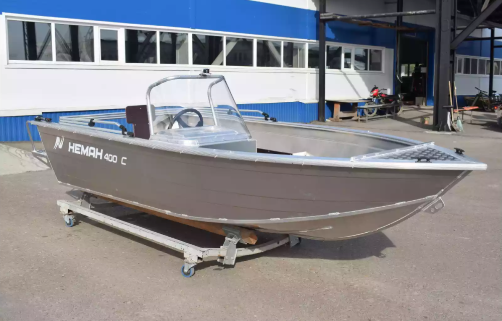 Алюминиевый катер Неман-400 С в Сыктывкаре