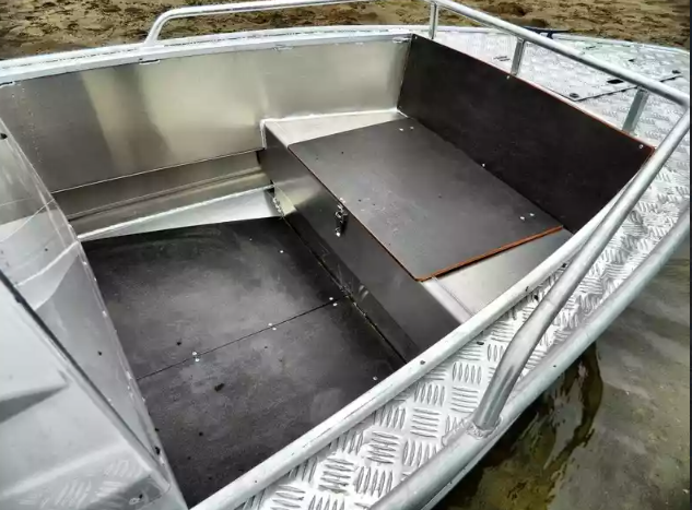 Алюминиевый катер Wyatboat-460 C в Сыктывкаре