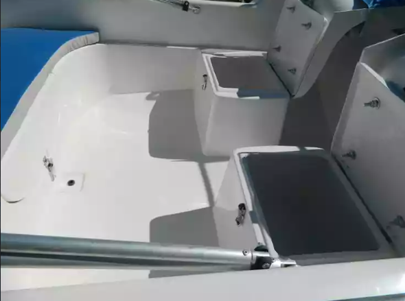 Стеклопластиковый катер Wyatboat-430 M (тримаран) в Сыктывкаре