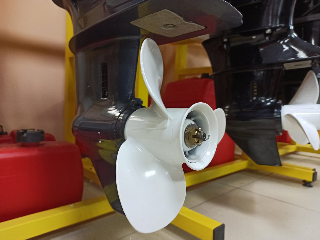 Лодочный мотор BREEZE F9,9S (4х тактный) в Сыктывкаре