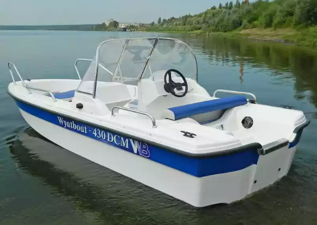 Стеклопластиковый катер Wyatboat-430 DCM (тримаран) в Сыктывкаре