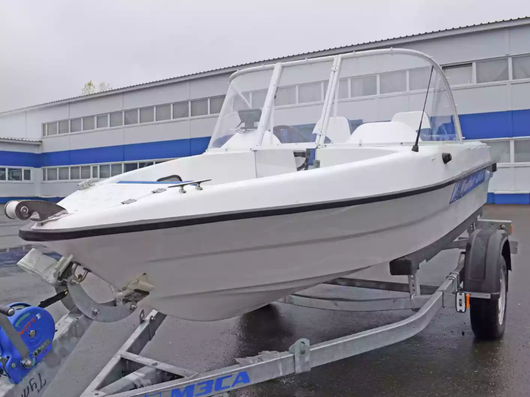 Стеклопластиковый катер Wyatboat-430DCМ (килевая) в Сыктывкаре