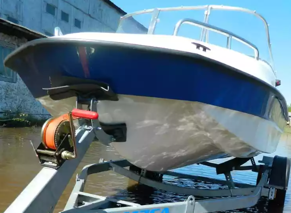 Стеклопластиковый катер Wyatboat-430 M (тримаран) в Сыктывкаре