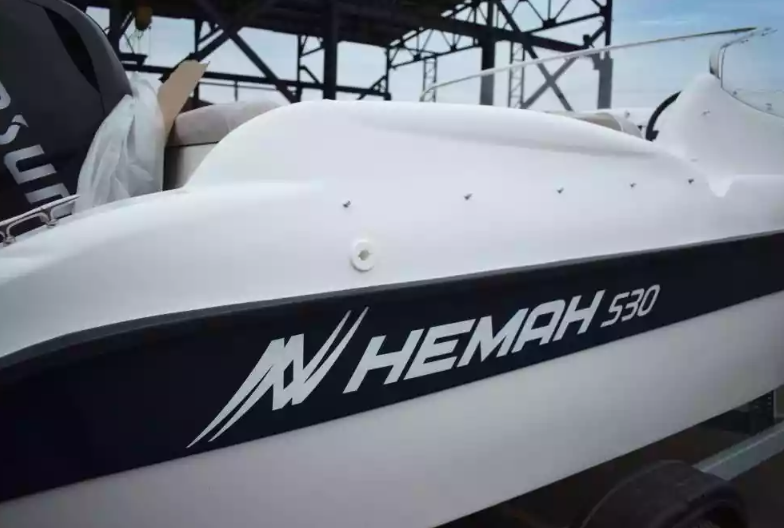 Стеклопластиковый катер Neman-530 с каютой в Сыктывкаре