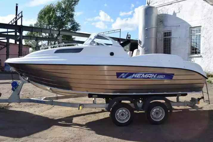 Комбинированный катер Neman-550 с каютой в Сыктывкаре
