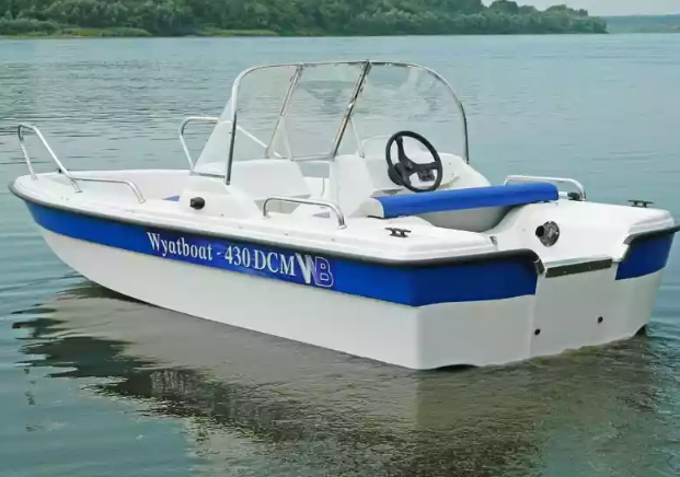 Стеклопластиковый катер Wyatboat-430 DCM (тримаран) в Сыктывкаре