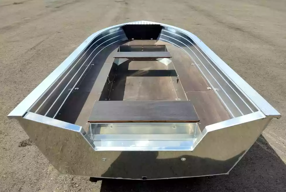 Алюминиевая лодка Неман-400 в Сыктывкаре