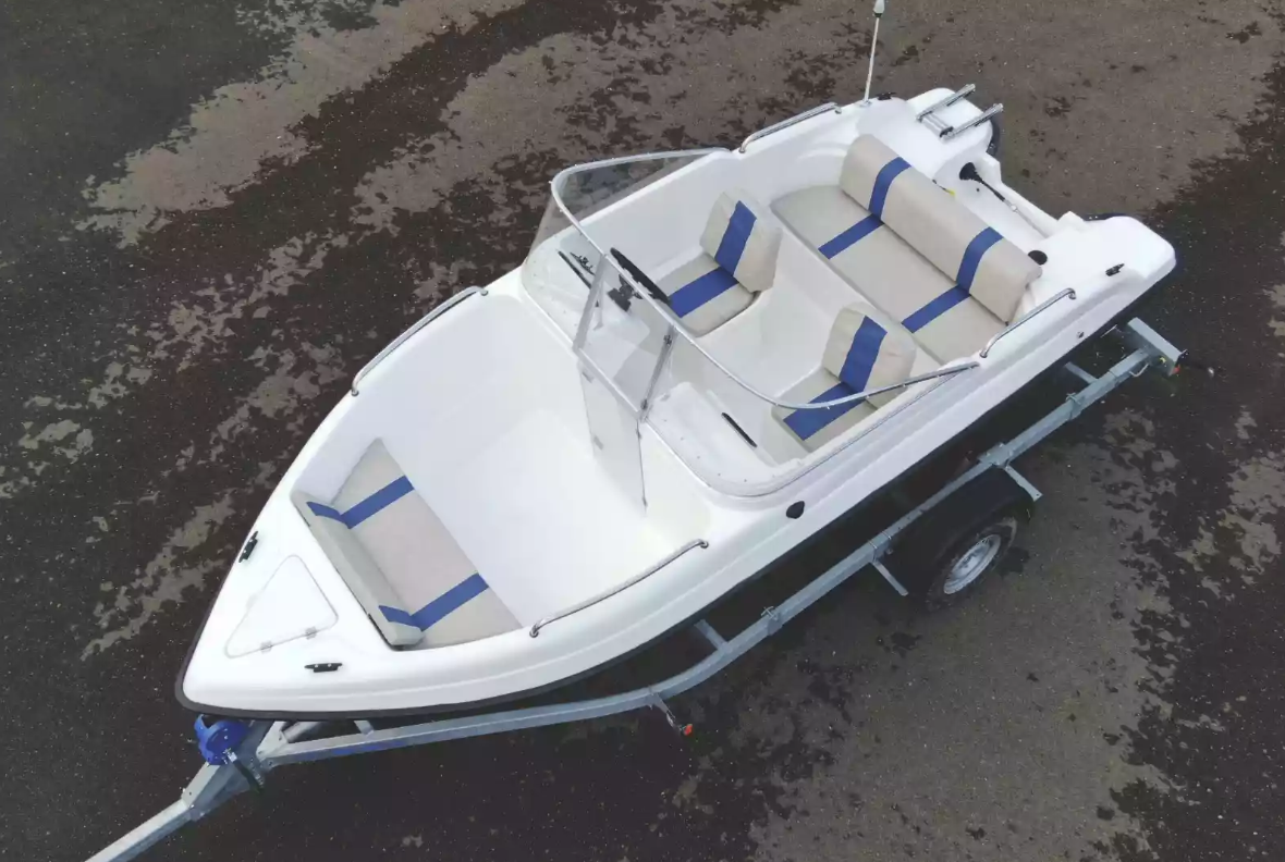 Стеклопластиковый катер Wyatboat-3 DC Open в Сыктывкаре